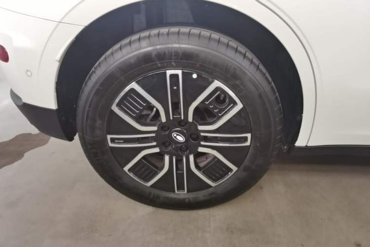 Used ORA 5 2026 Model, 480km LiDAR Edition Right Rear Wheel Hub