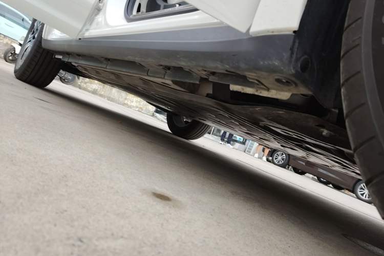 Used ORA 5 2026 Model, 580km Max Edition Right Side Sill