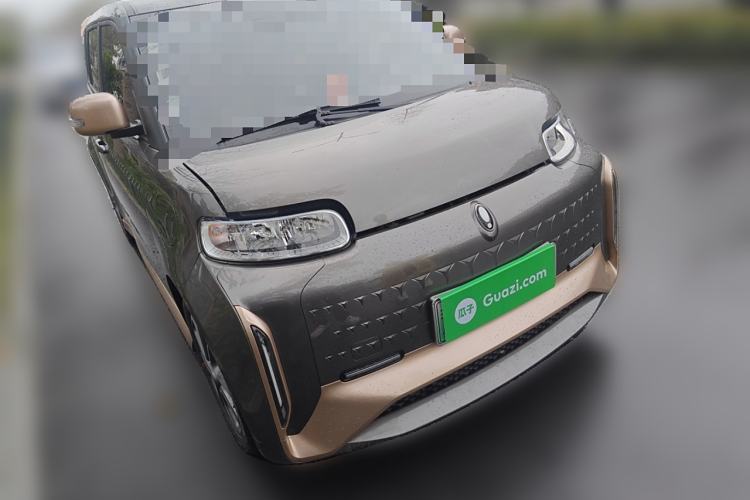Used ORA White Cat 2022 Xiaoyue Mao Edition 360 km Luxury Model Lithium NMC Front Right 45 Deg