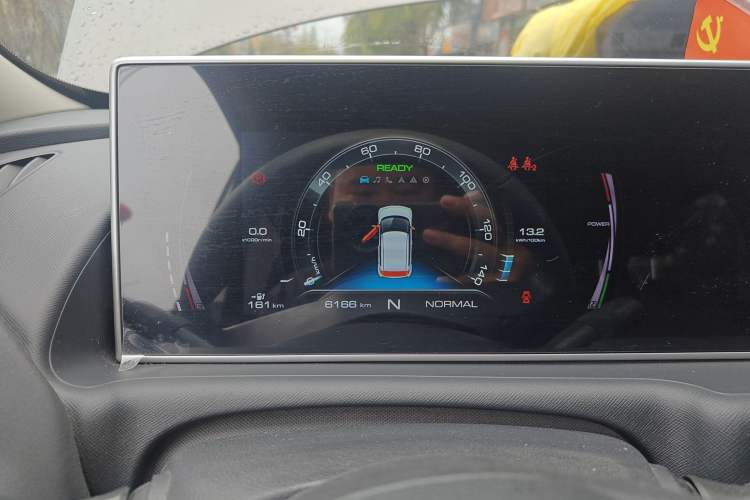 Used ORA White Cat 2022 Xiaoyue Mao Edition 360 km Luxury Model Lithium NMC Instrument Cluster