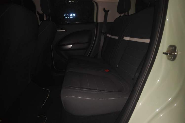 Used ORA White Cat 2020 305 km Luxury Version Left Rear Seat