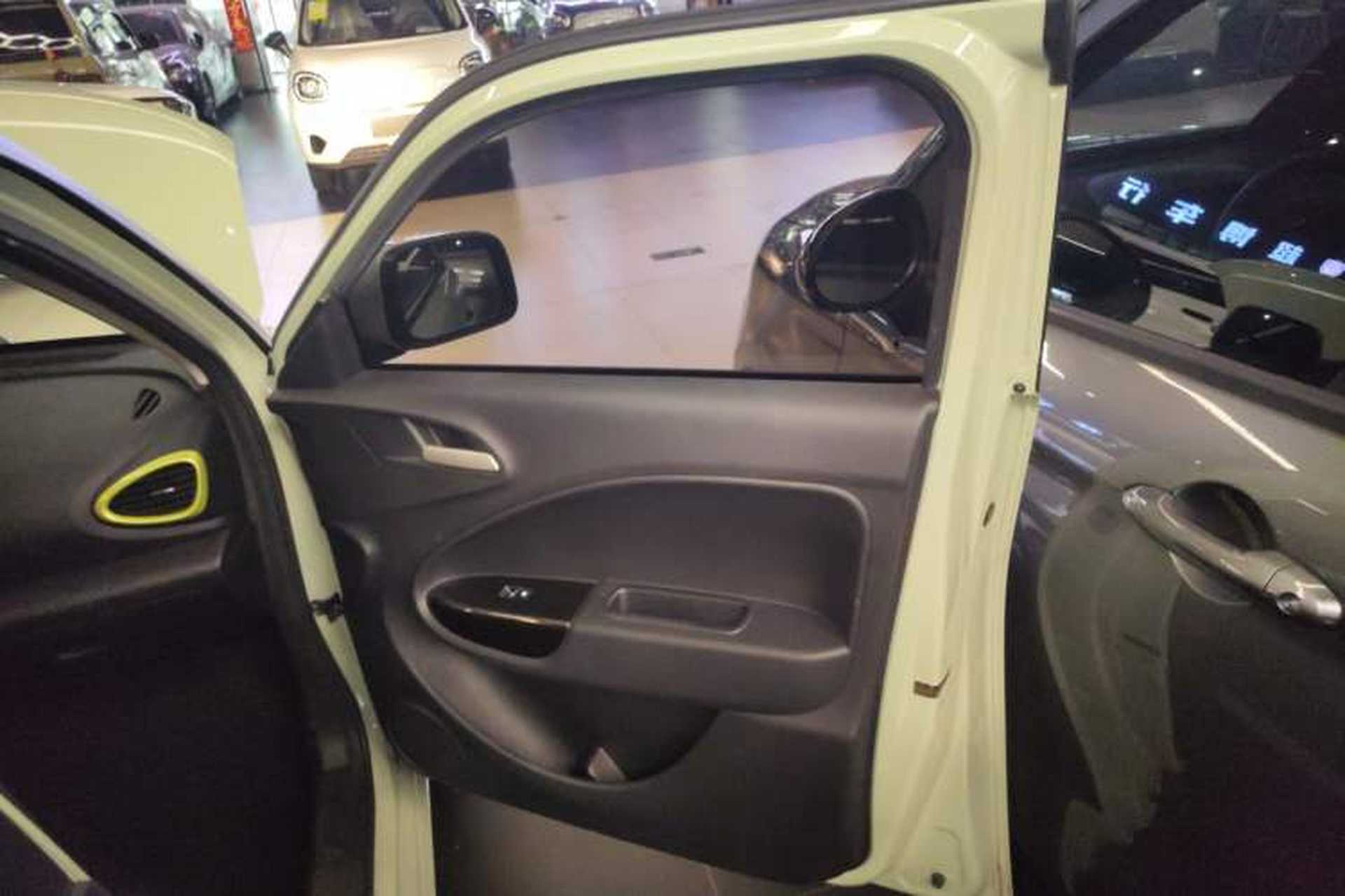 Used ORA White Cat 2020 305 km Luxury Version Right Front Door Interior