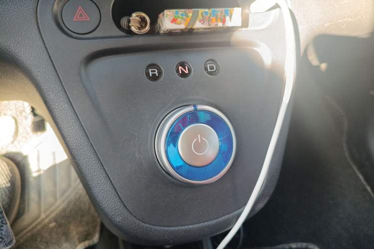 Used ORA White Cat 2020 305 km Luxury Version Gear Lever