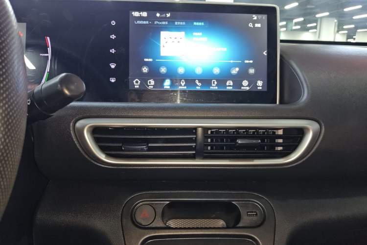 Used ORA White Cat 2020 360 km Luxury Version Audio And AC Panel