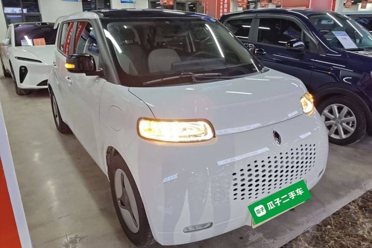 Used ORA White Cat 2020 360 km Luxury Version Front Right 45 Deg