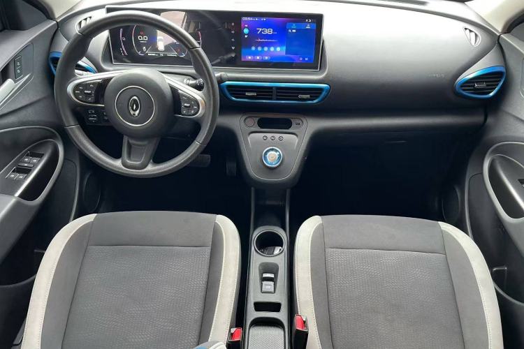 Used ORA White Cat 2020 305 km Luxury Version Interior 1