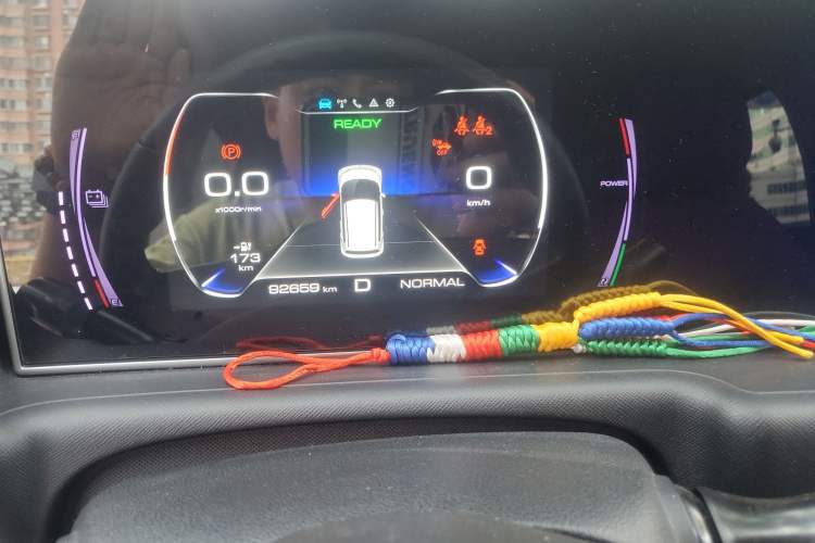 Used ORA White Cat 2020 305 km Luxury Version Odometer Close Up