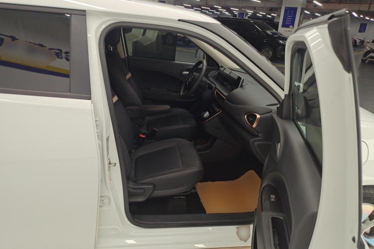 Used ORA White Cat 2022 Xiaoyue Mao Edition 401 km Flagship Model Lithium Ternary Right Front Seat