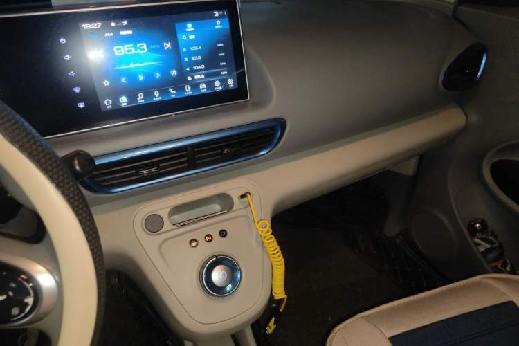Used ORA White Cat 2020 360 km Luxury Version Audio And AC Panel