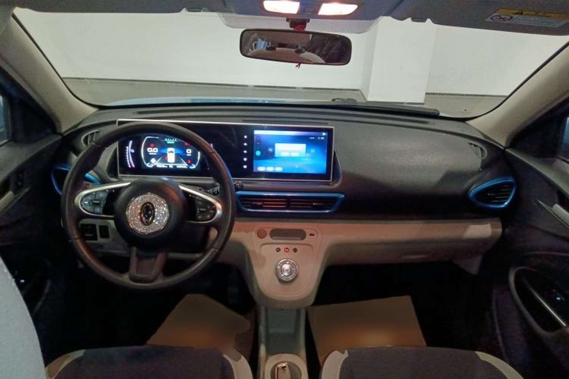 Used ORA White Cat 2020 305 km Luxury Version Center Console