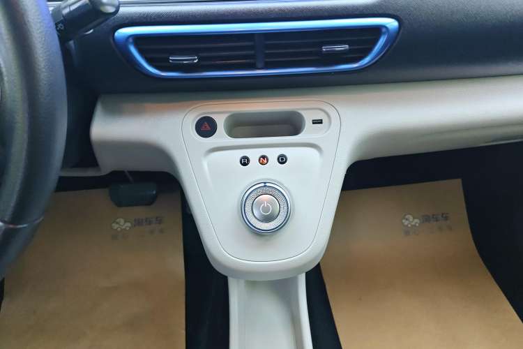 Used ORA White Cat 2020 305 km Luxury Version Gear Lever