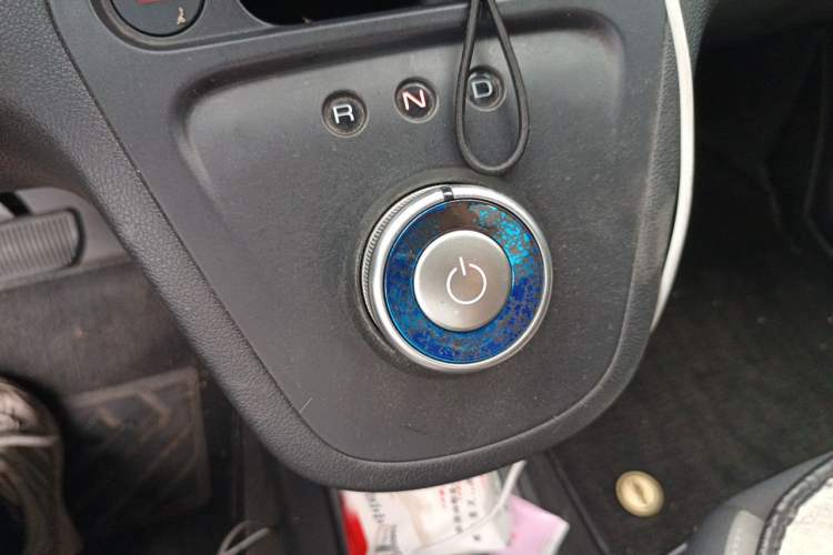 Used ORA White Cat 2020 305 km Luxury Version Gear Lever