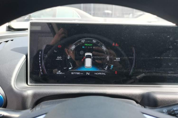 Used ORA White Cat 2020 305 km Luxury Version Instrument Cluster