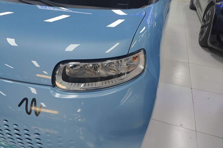 Used ORA White Cat 2020 305 km Luxury Version Left Front Headlight