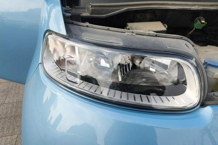 Used ORA White Cat 2020 360 km Luxury Version Right Front Headlight