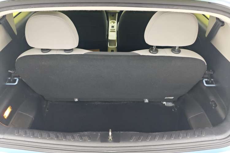 Used ORA White Cat 2020 305 km Luxury Version Trunk