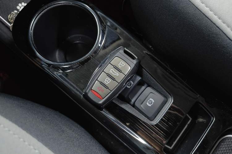 Used ORA White Cat 2020 305 km Luxury Version Vehicle Key