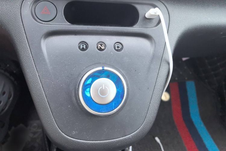 Used ORA White Cat 2020 305 km Luxury Version Gear Lever