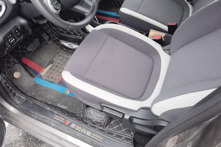 Used ORA White Cat 2020 305 km Luxury Version Interior 2