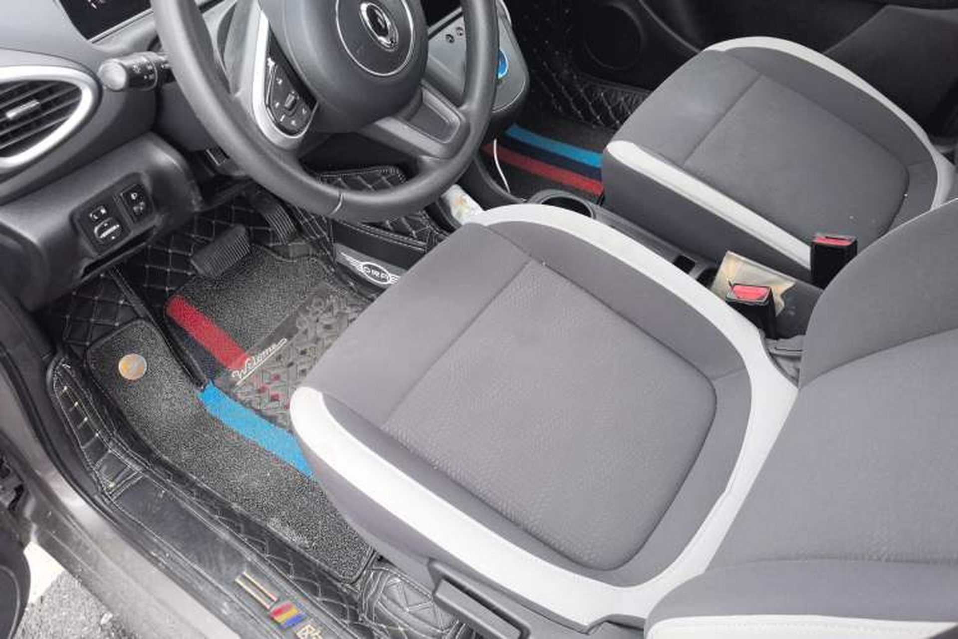 Used ORA White Cat 2020 305 km Luxury Version Left Front Seat