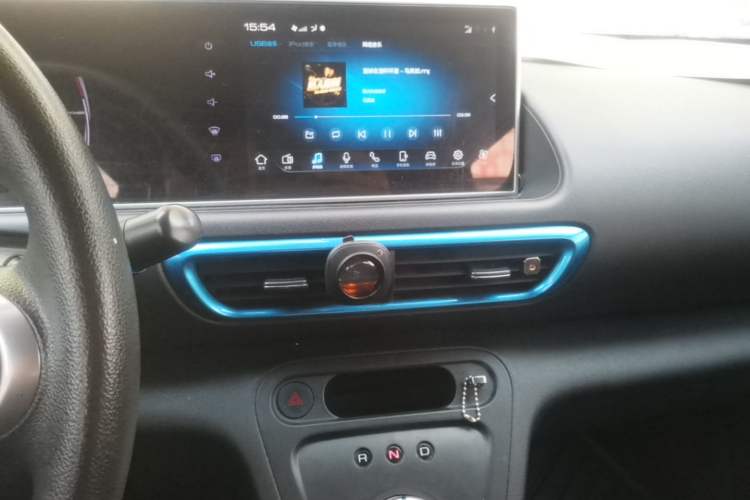 Used ORA White Cat 2020 305 km Luxury Version Audio And AC Panel
