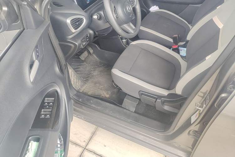 Used ORA White Cat 2020 360 km Luxury Version Driver Seat