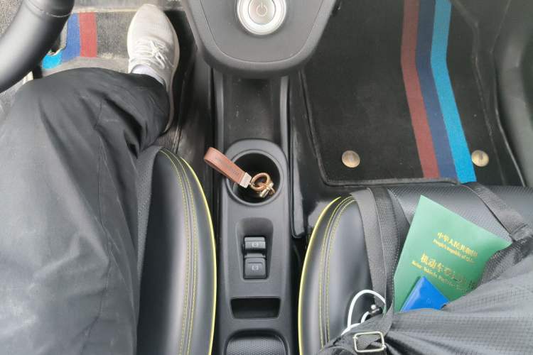 Used ORA White Cat 2020 305 km Luxury Version Gear Lever