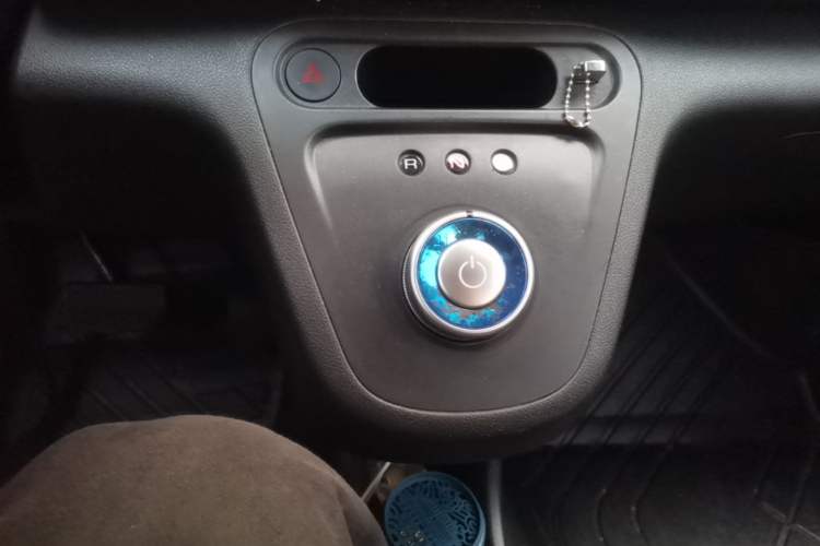 Used ORA White Cat 2020 305 km Luxury Version Gear Lever