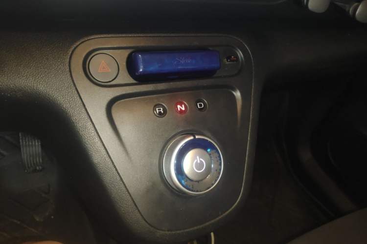 Used ORA White Cat 2020 360 km Luxury Version Gear Lever