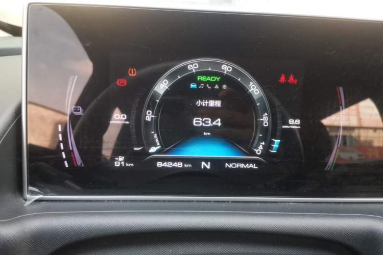 Used ORA White Cat 2020 305 km Luxury Version Instrument Cluster