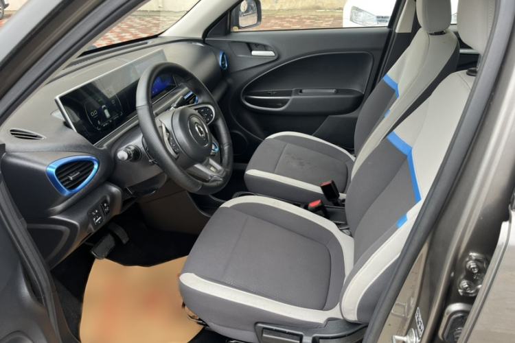 Used ORA White Cat 2020 305 km Luxury Version Interior 2