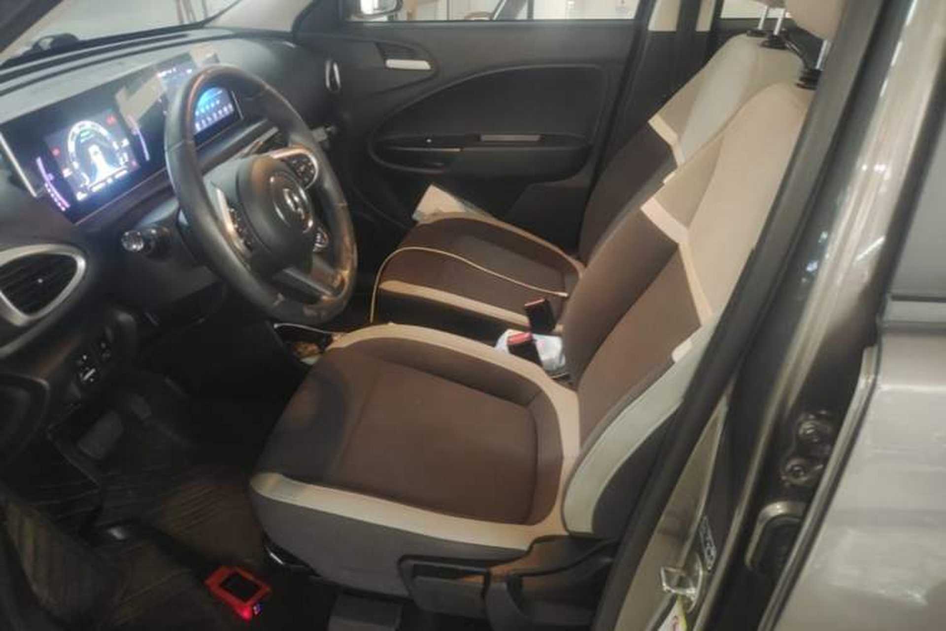 Used ORA White Cat 2020 360 km Luxury Version Left Front Seat
