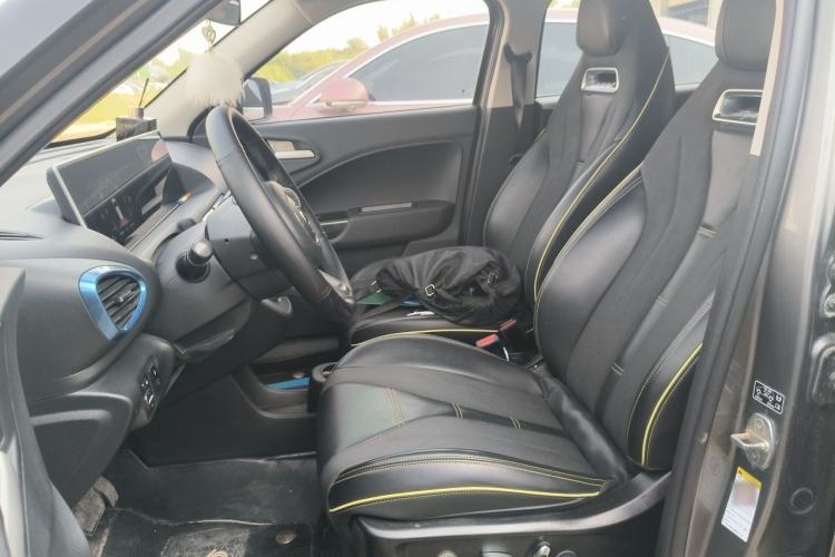 Used ORA White Cat 2020 305 km Luxury Version Left Front Seat