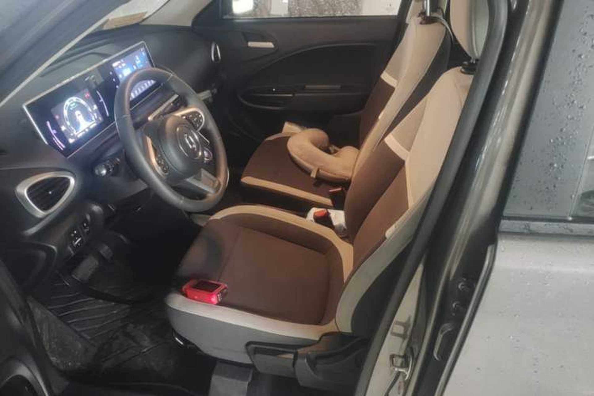 Used ORA White Cat 2020 360 km Luxury Version Left Front Seat