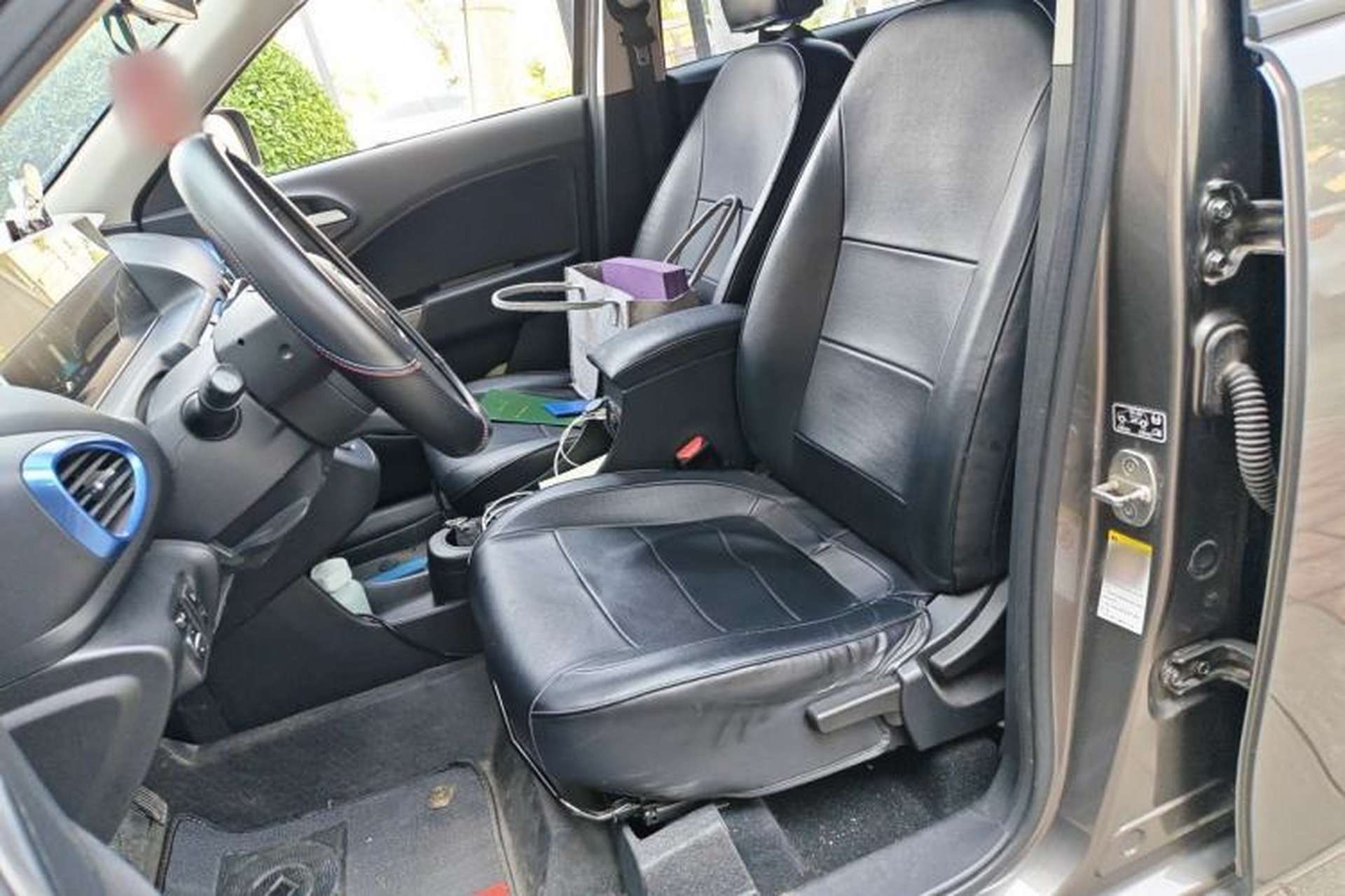 Used ORA White Cat 2020 305 km Luxury Version Left Front Seat