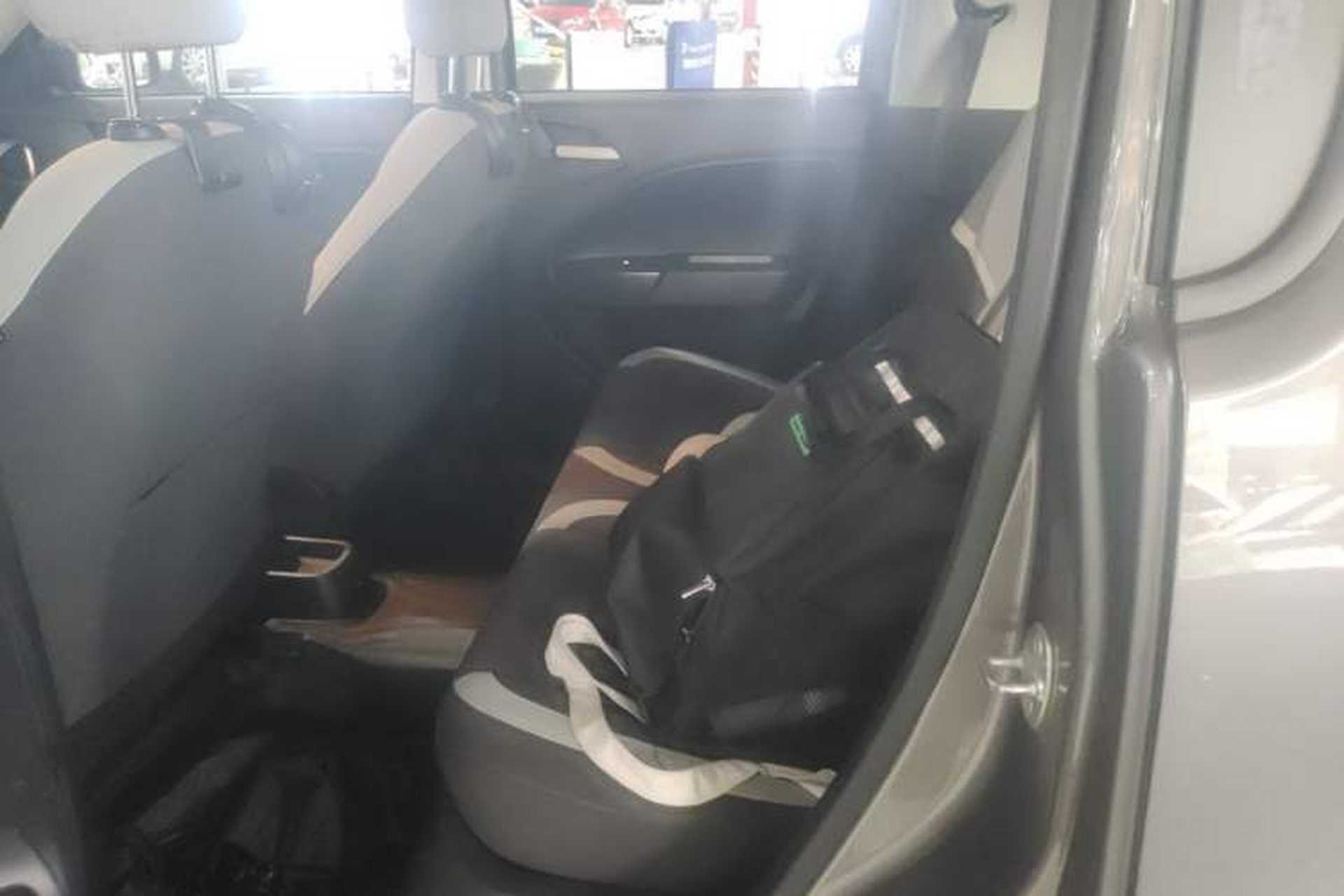 Used ORA White Cat 2020 360 km Luxury Version Left Rear Seat