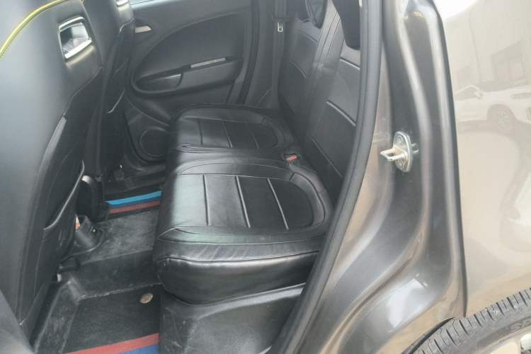 Used ORA White Cat 2020 305 km Luxury Version Left Rear Seat
