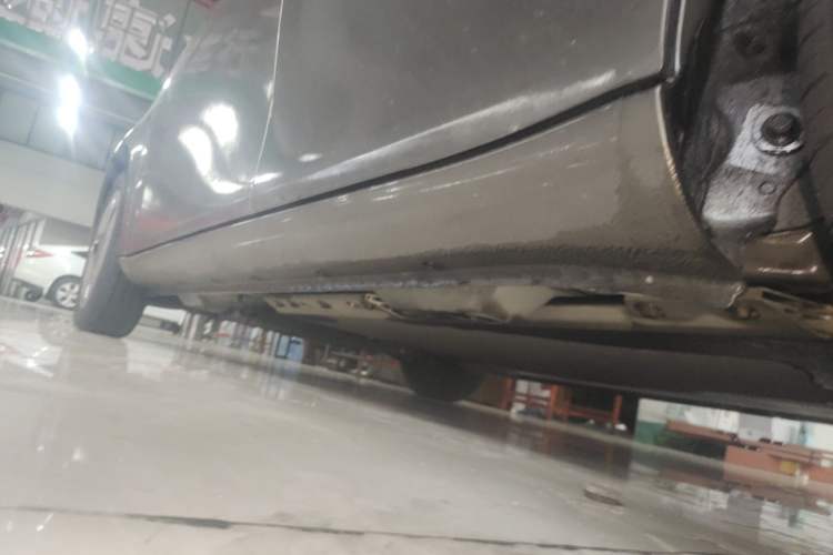Used ORA White Cat 2020 360 km Luxury Version Left Side Sill