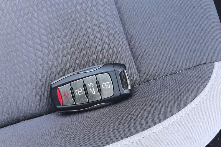 Used ORA White Cat 2020 305 km Luxury Version Vehicle Key