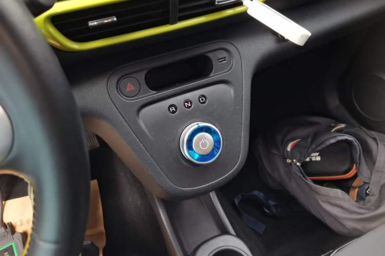 Used ORA White Cat 2020 305 km Luxury Version Gear Lever