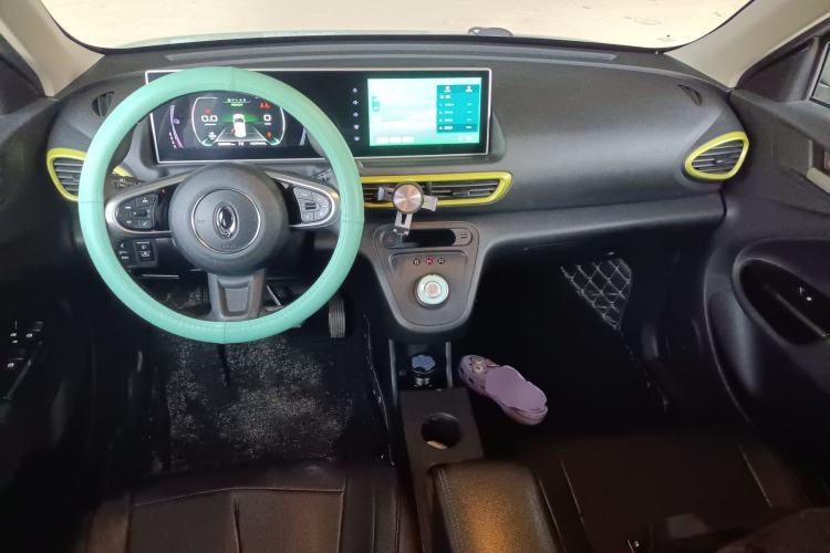 Used ORA White Cat 2020 305 km Luxury Version Center Console