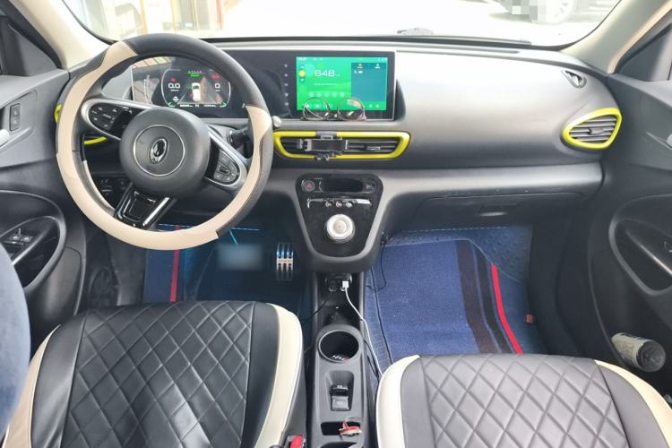 Used ORA White Cat 2020 305 km Luxury Version Center Console