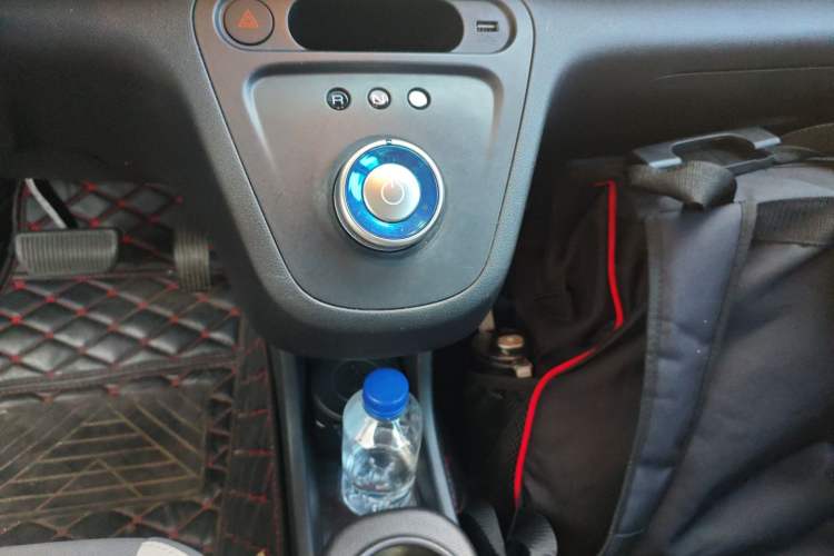Used ORA White Cat 2020 305 km Luxury Version Gear Lever