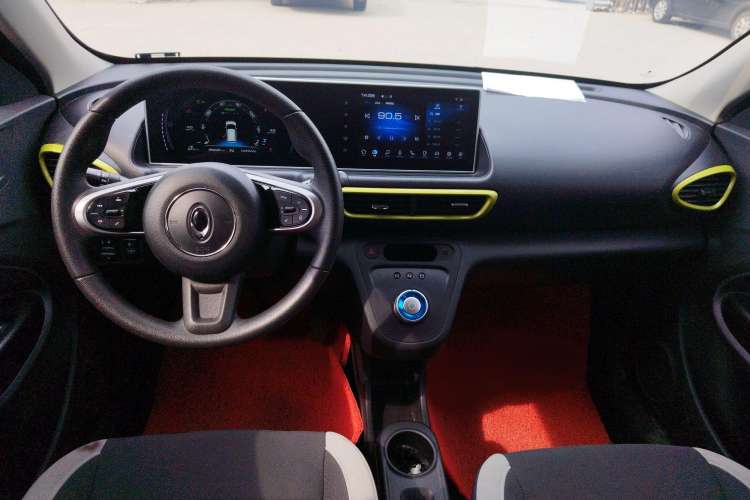Used ORA White Cat 2020 305 km Luxury Version Interior 3