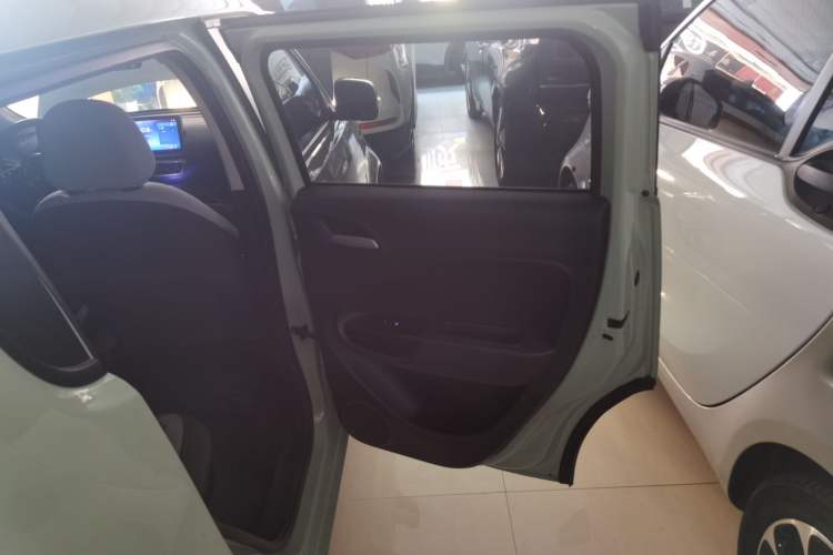 Used ORA White Cat 2020 305 km Luxury Version Interior 6
