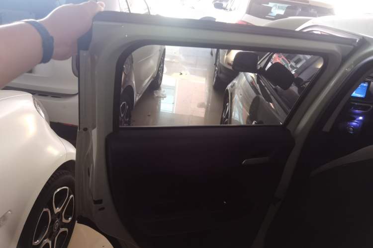 Used ORA White Cat 2020 305 km Luxury Version Interior 8