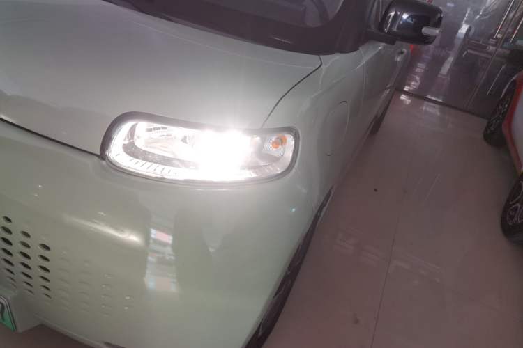 Used ORA White Cat 2020 305 km Luxury Version Left Front Headlight