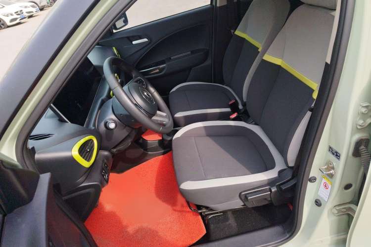 Used ORA White Cat 2020 305 km Luxury Version Left Front Seat