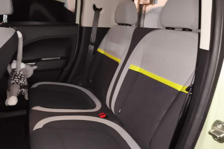 Used ORA White Cat 2020 305 km Luxury Version Left Rear Seat