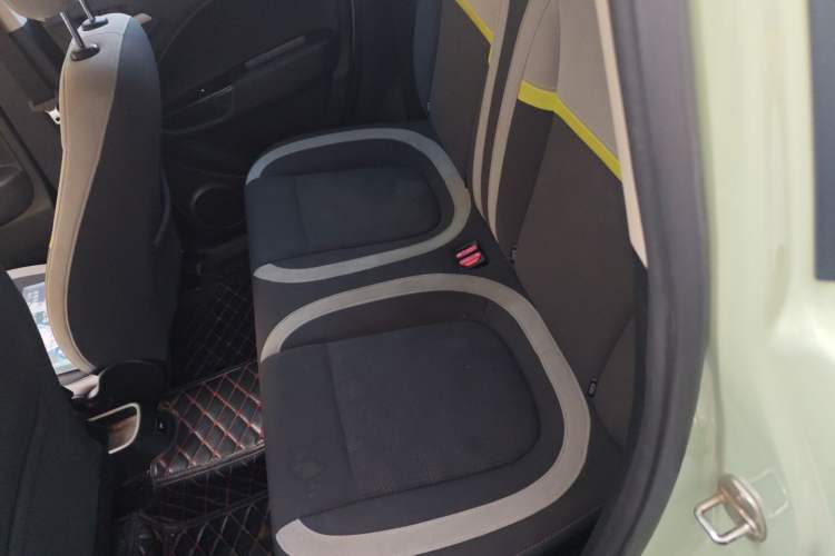 Used ORA White Cat 2020 305 km Luxury Version Left Rear Seat